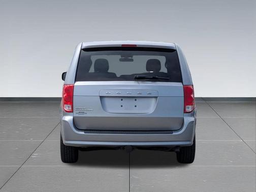 Billet Silver Metallic Clearcoat 2016 Dodge Grand Caravan SXT