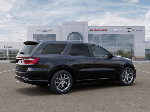 DB Black Clearcoat 2026 Dodge Durango GT HEMI V8