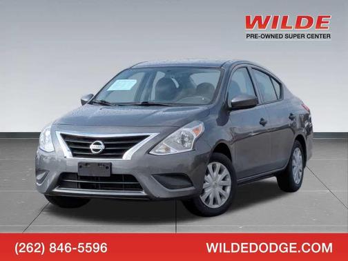 Gun Metallic 2017 Nissan Versa 1.6 S+
