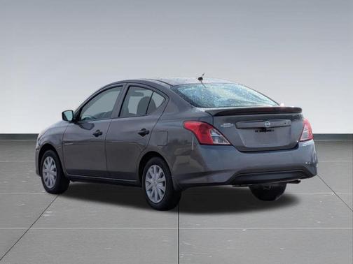 Gun Metallic 2017 Nissan Versa 1.6 S+