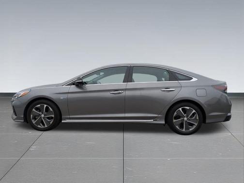 2018 Hyundai SONATA Hybrid Limited