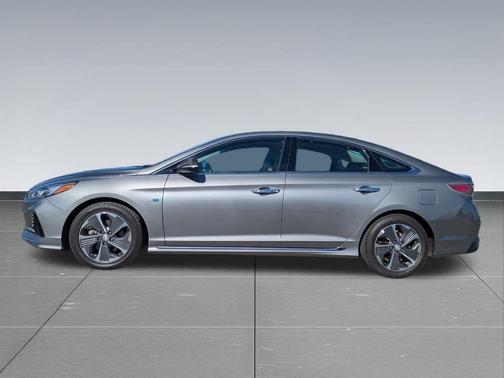 2018 Hyundai SONATA Hybrid Limited