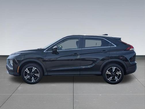Labrador Black Pearl 2024 Mitsubishi Eclipse Cross SE