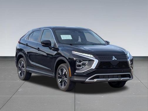 Labrador Black Pearl 2024 Mitsubishi Eclipse Cross SE