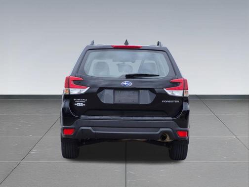 Crystal Black Silica 2020 Subaru Forester