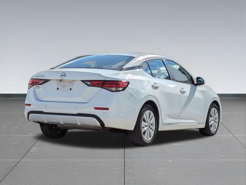 2022 Nissan Sentra S