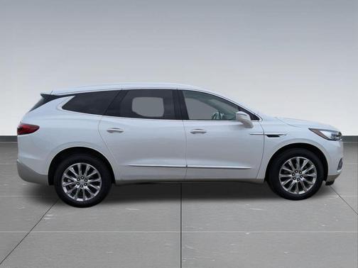 White Frost Tri-Coat 2018 Buick Enclave Premium