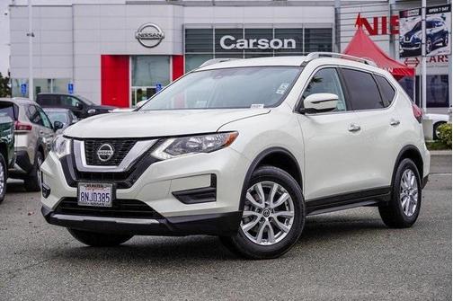 Photo 1 of 27 of 2020 Nissan Rogue SV
