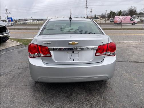 Silver Ice Metallic 2015 Chevrolet Cruze 2LT
