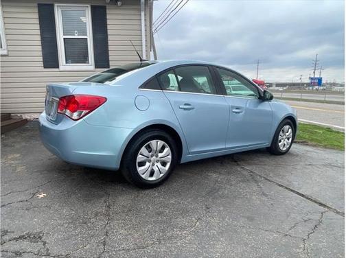 2012 Chevrolet Cruze LS