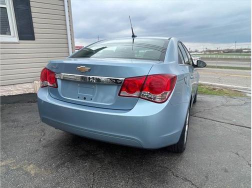 2012 Chevrolet Cruze LS