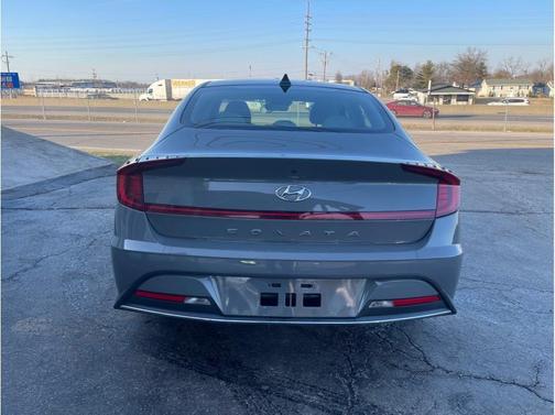 2021 Hyundai SONATA SE