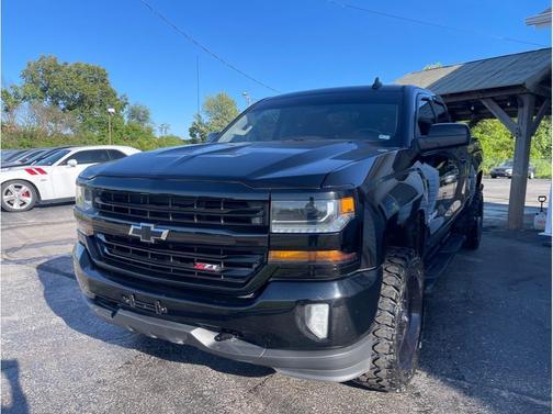 Black 2017 Chevrolet Silverado 1500 2LT