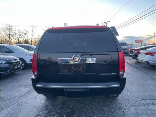 2013 Cadillac Escalade Luxury
