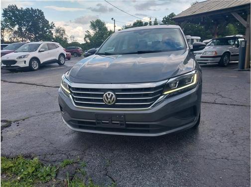 2022 Volkswagen Passat 2.0T Limited Edition