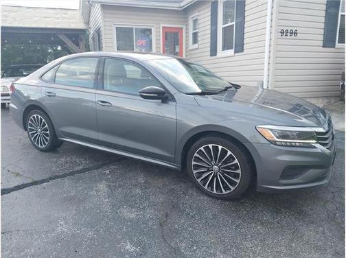 2022 Volkswagen Passat 2.0T Limited Edition
