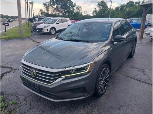 2022 Volkswagen Passat 2.0T Limited Edition