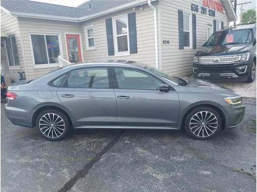 2022 Volkswagen Passat 2.0T Limited Edition