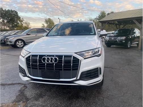 2023 Audi Q7 55 Premium Plus