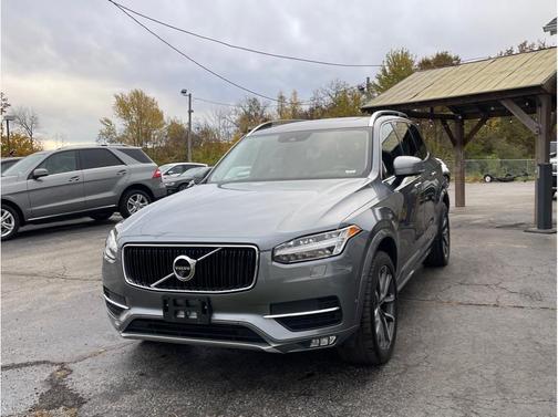 2019 Volvo XC90 T5 Momentum