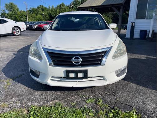 White 2015 Nissan Altima 2.5 S
