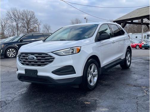 Oxford White 2021 Ford Edge SE