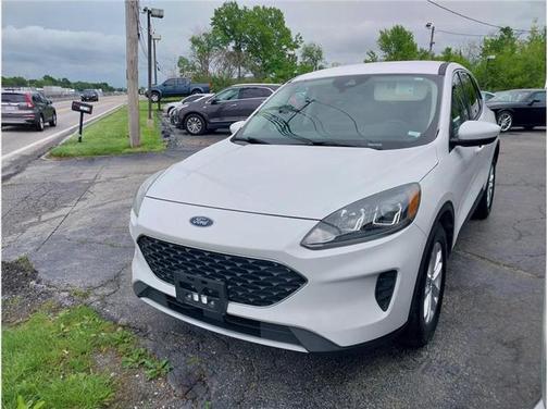 2020 Ford Escape SE
