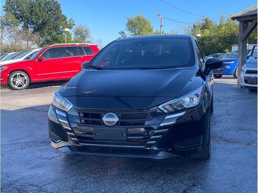 2024 Nissan Versa 1.6 S