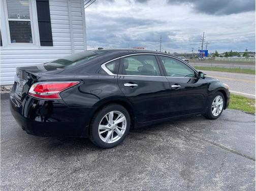 Super Black 2015 Nissan Altima 2.5 SL
