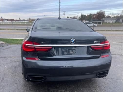 2018 BMW 750 i xDrive