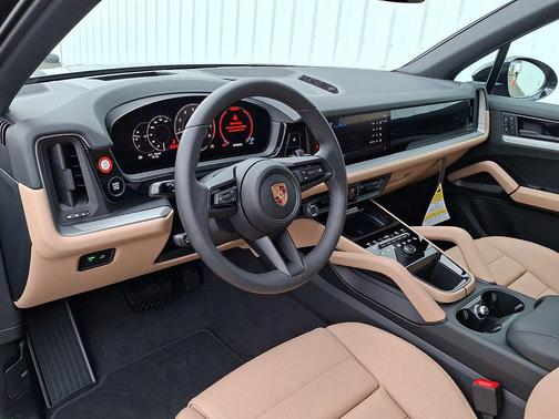 Chromite Black Metallic 2026 Porsche Cayenne Cayenne