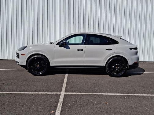 Chalk 2026 Porsche Cayenne Cayenne