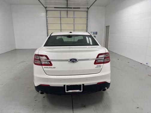 2015 Ford Taurus SEL