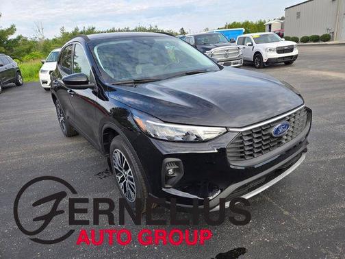 2024 Ford Escape PHEV SE