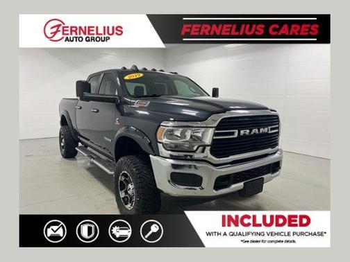 2019 RAM 2500 Big Horn Crew Cab 4x4 6'4' Box