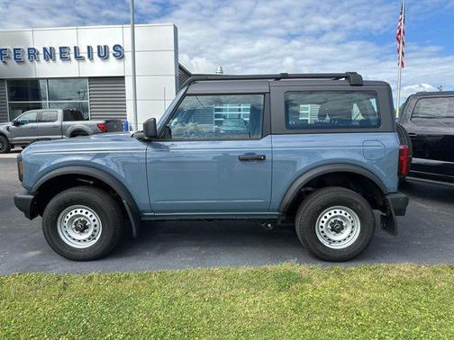 2025 Ford Bronco Base
