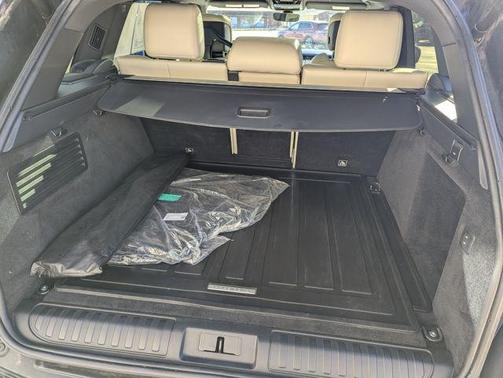 2022 Land Rover Range Rover Sport HSE Silver Edition