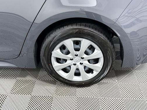 2025 Toyota Corolla Hybrid LE