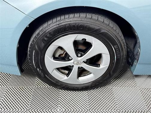 2015 Toyota Prius Two