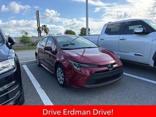 Pearl 2023 Toyota Corolla LE