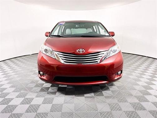 2016 Toyota Sienna XLE Premium