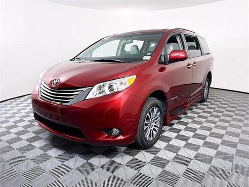 2016 Toyota Sienna XLE Premium