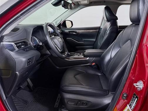 2022 Toyota Highlander Hybrid Limited