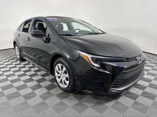 2025 Toyota Corolla Hybrid LE