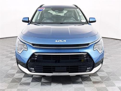 2023 Kia Niro SX Touring