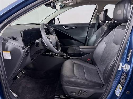2023 Kia Niro SX Touring