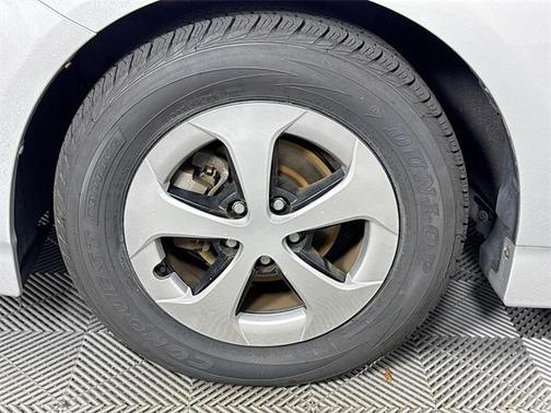 2012 Toyota Prius Two