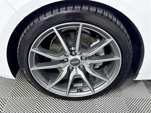 2022 Genesis G70 2.0T