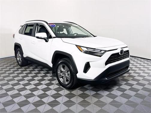 2024 Toyota RAV4 XLE