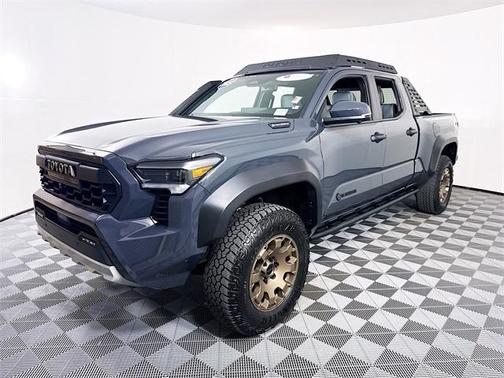 2025 Toyota Tacoma Hybrid TRAILHUNTER